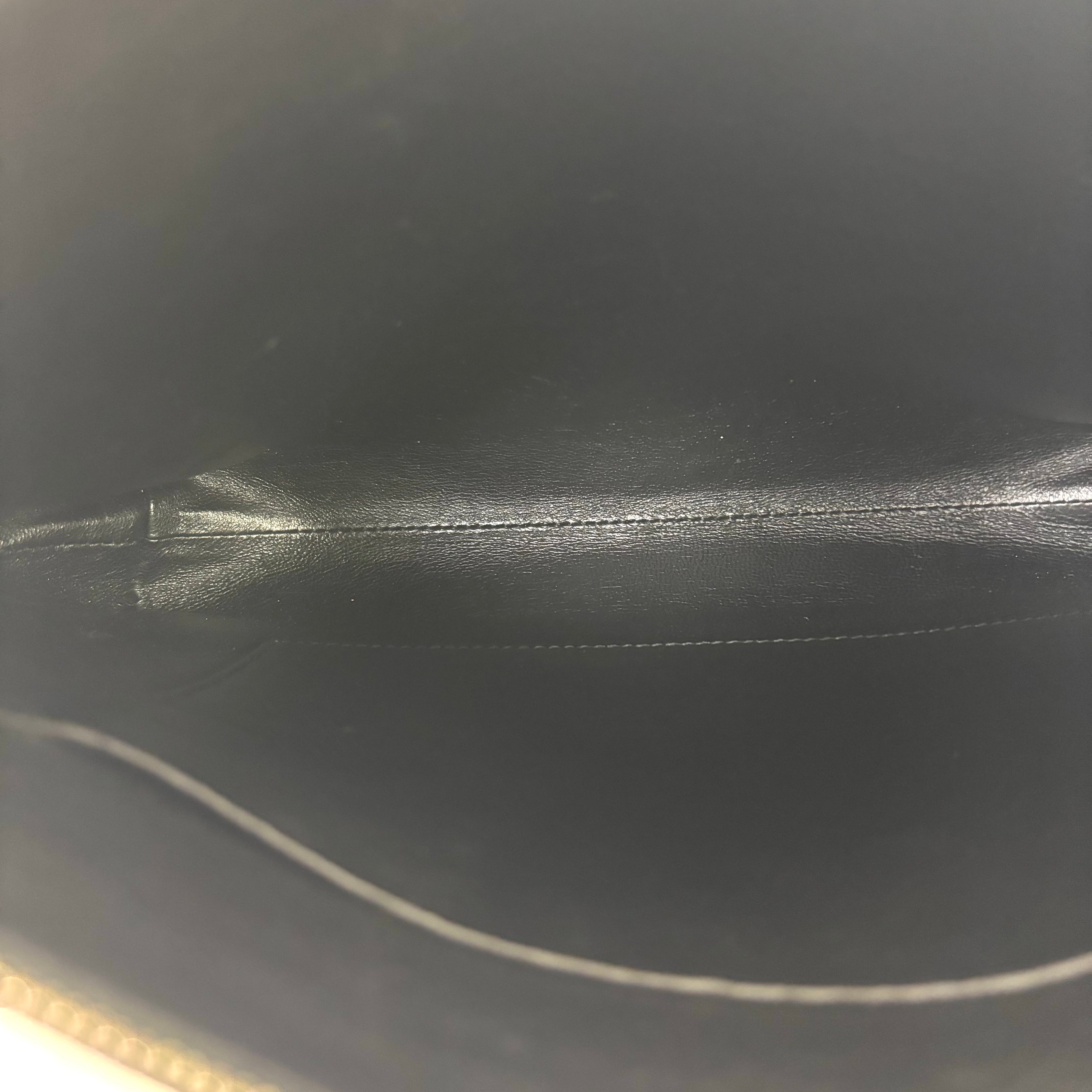 バレンシアガ レザー クラッチバッグ image 8