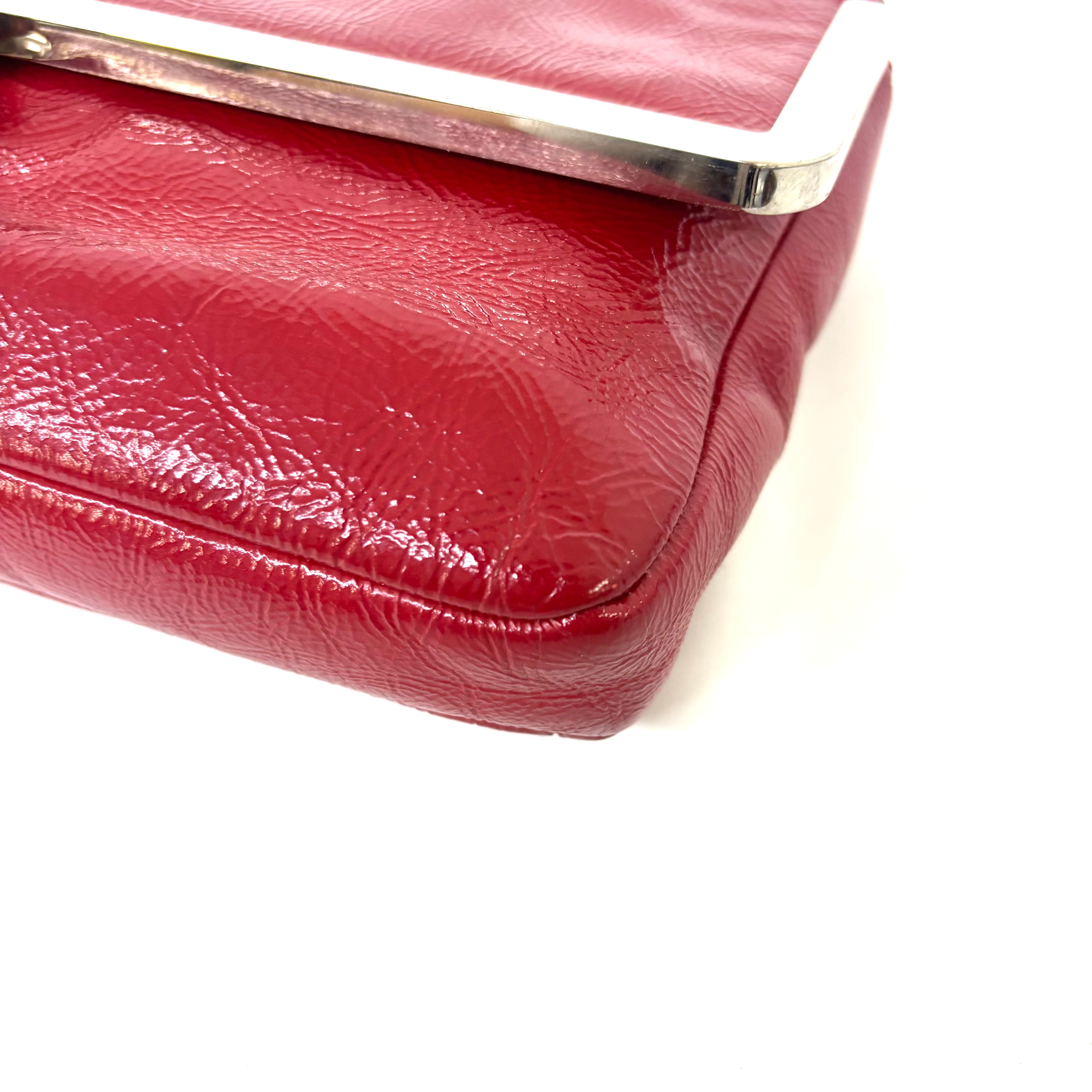 CHANEL エナメル ショルダーバッグ image 4