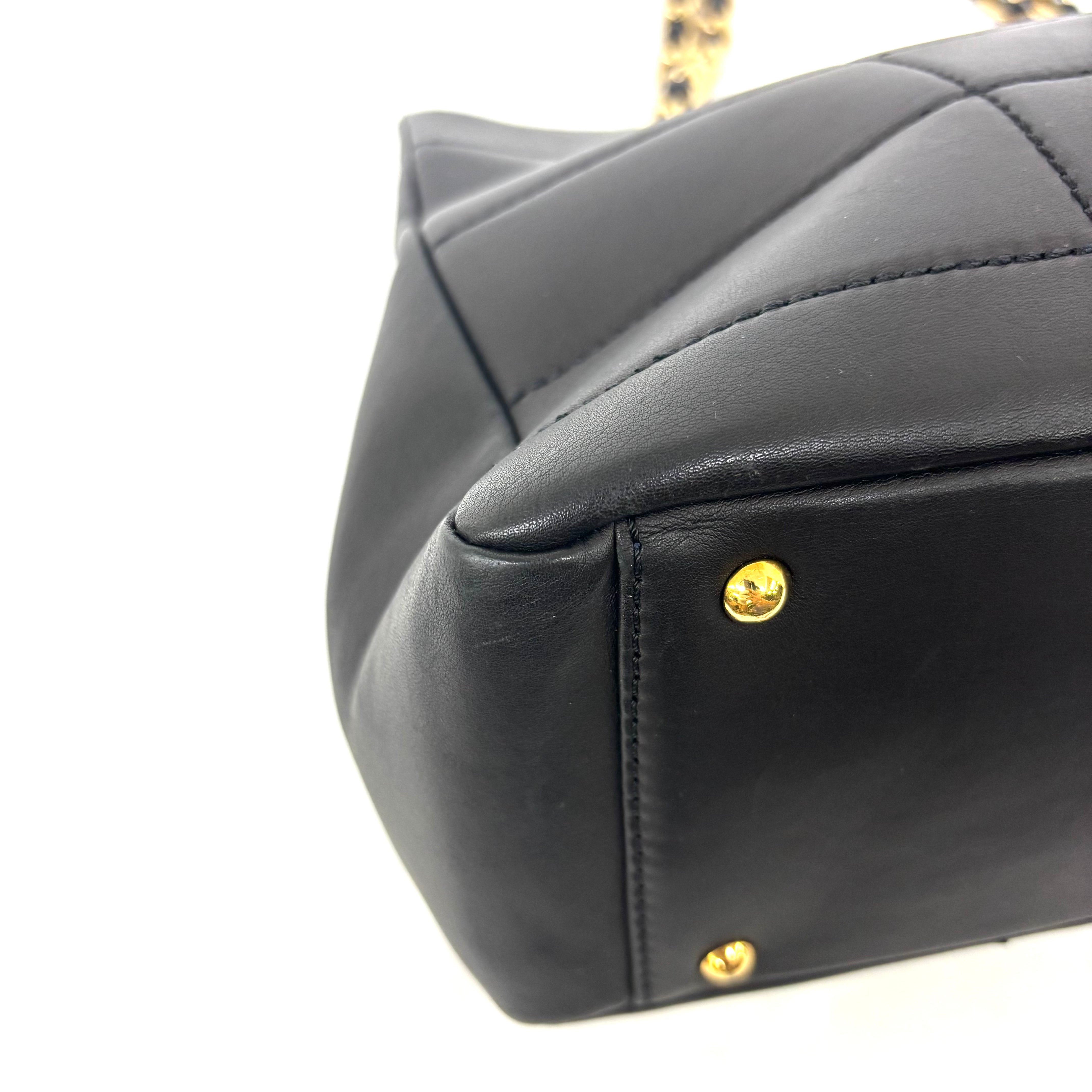 CHANELチョコバーラムチェーントート シール 6番 image 5