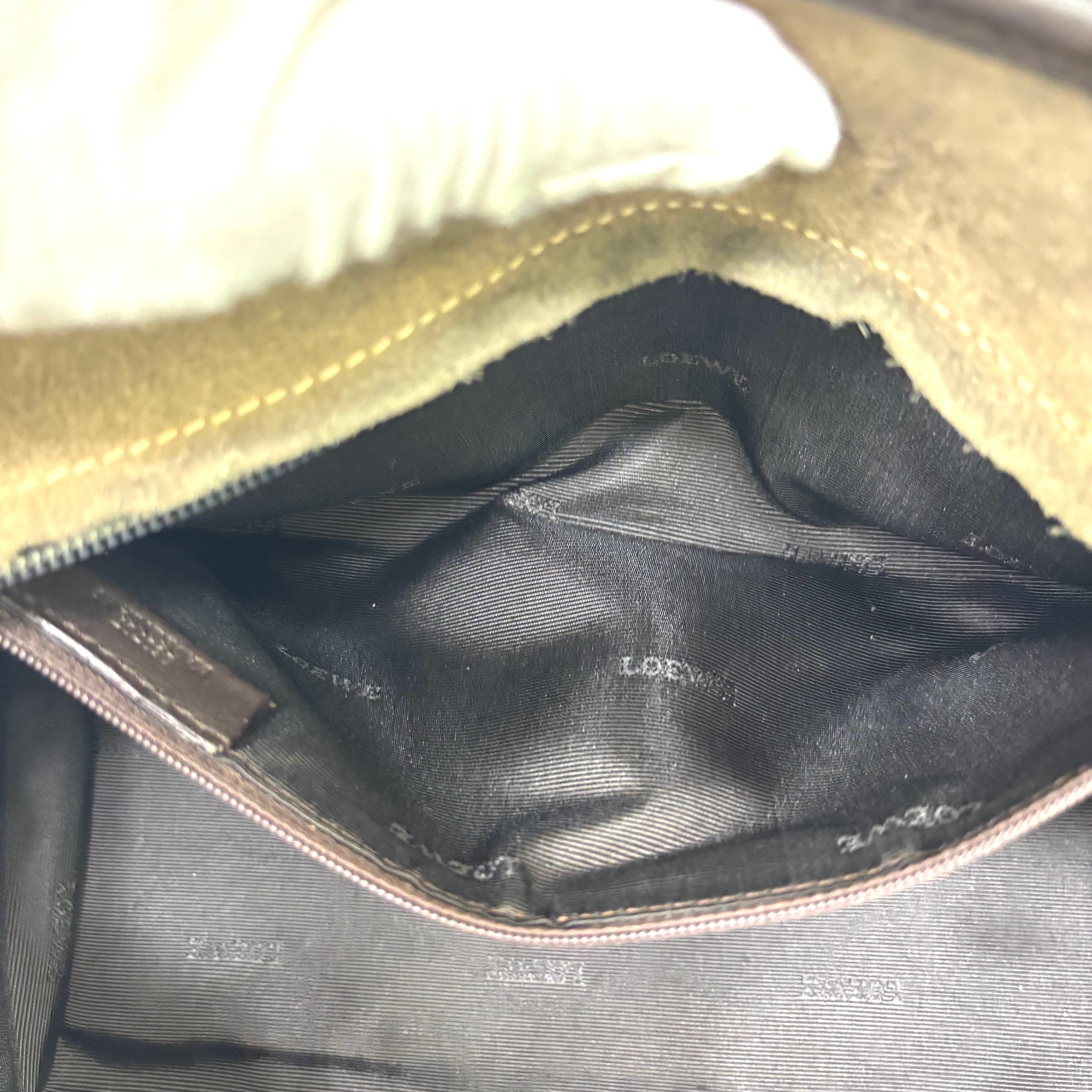 ＬＯＥＷＥ その他ライン バッグアマソナ２８ スエード アナグラム クロシェット Ｗ２９Ｈ１７Ｄ１３ image 9