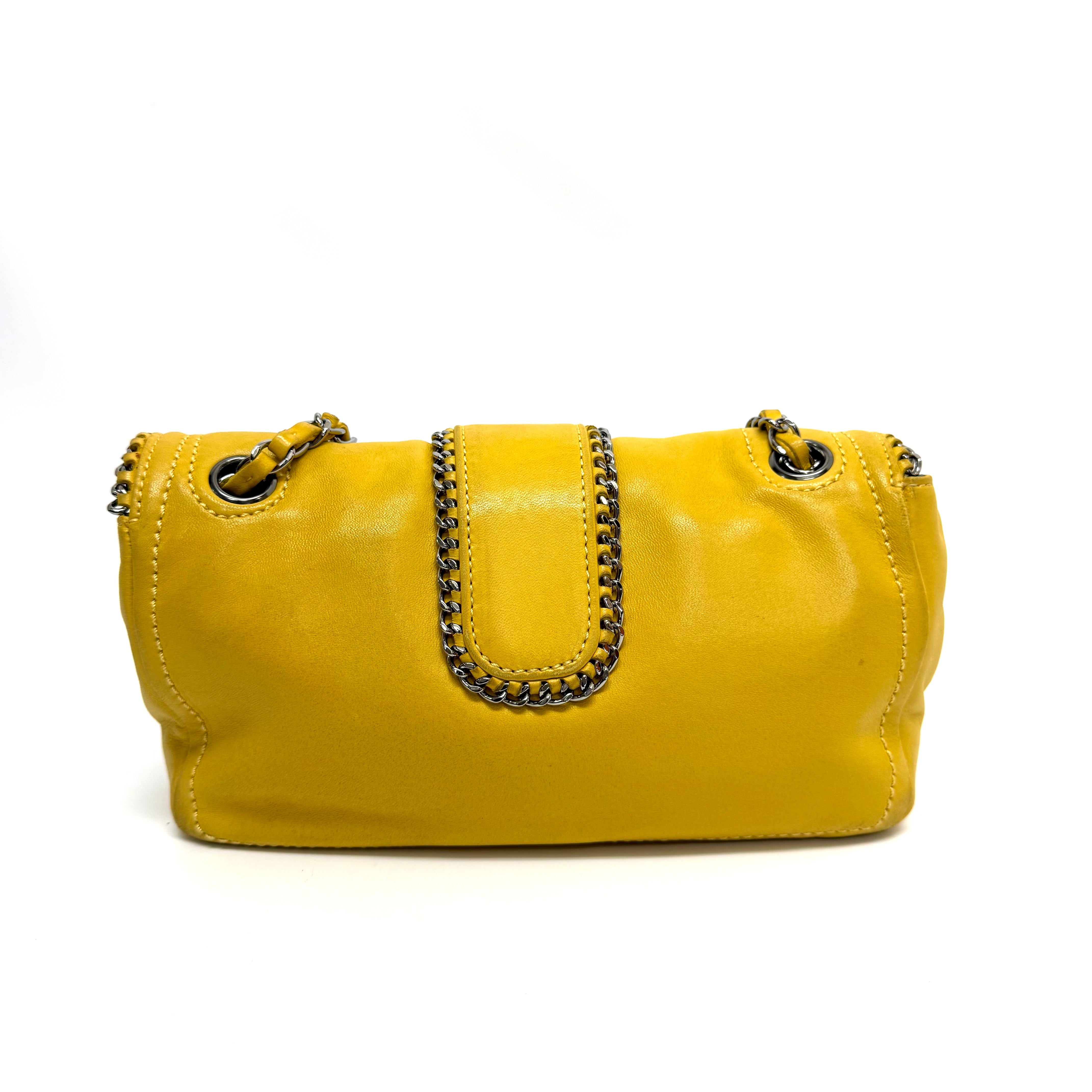 CHANEL　チェーン　ショルダーバッグ image 2