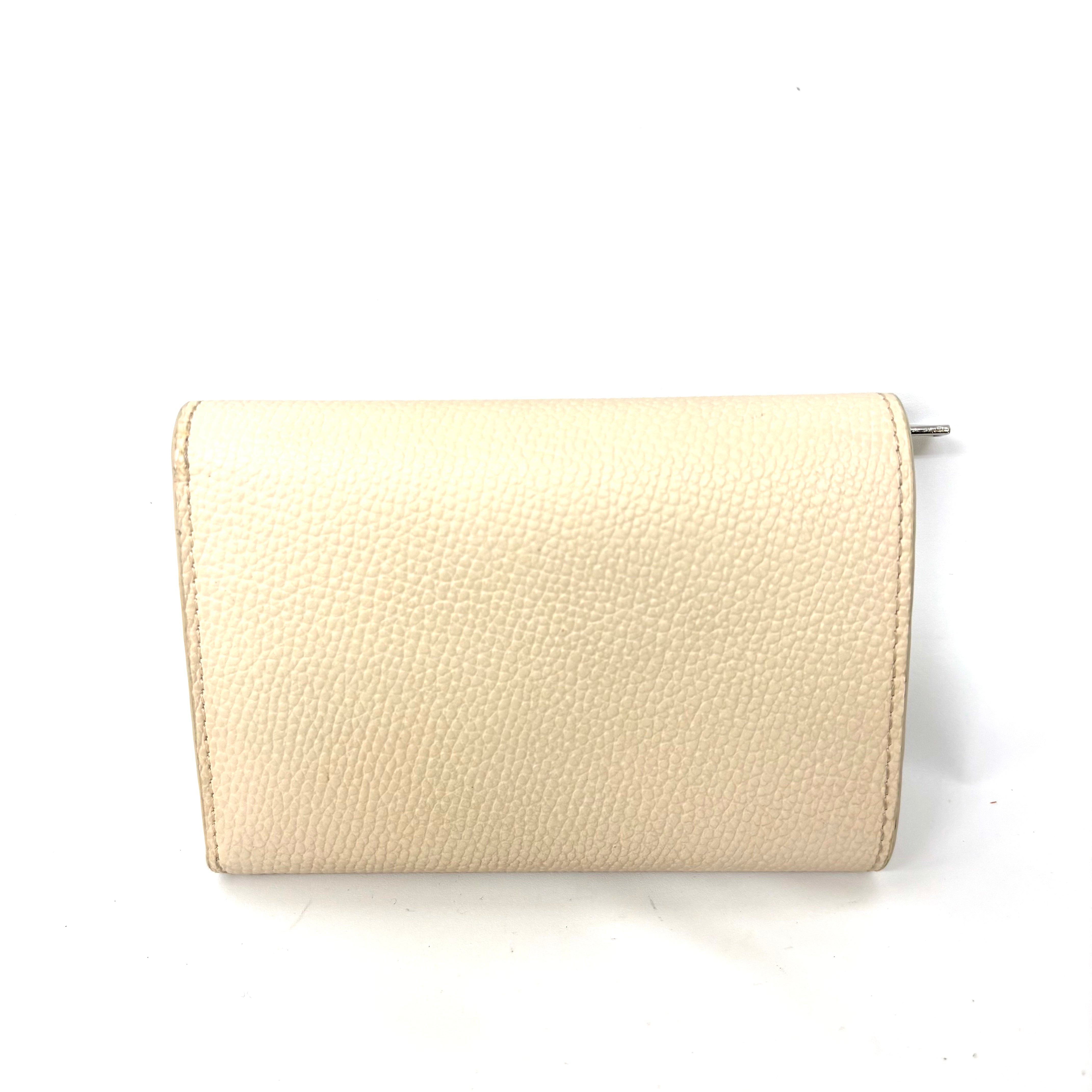 ＬＯＥＷＥバーティカルウォレット スモール ペブルグレインドカーフ ライトゴースト  image 2