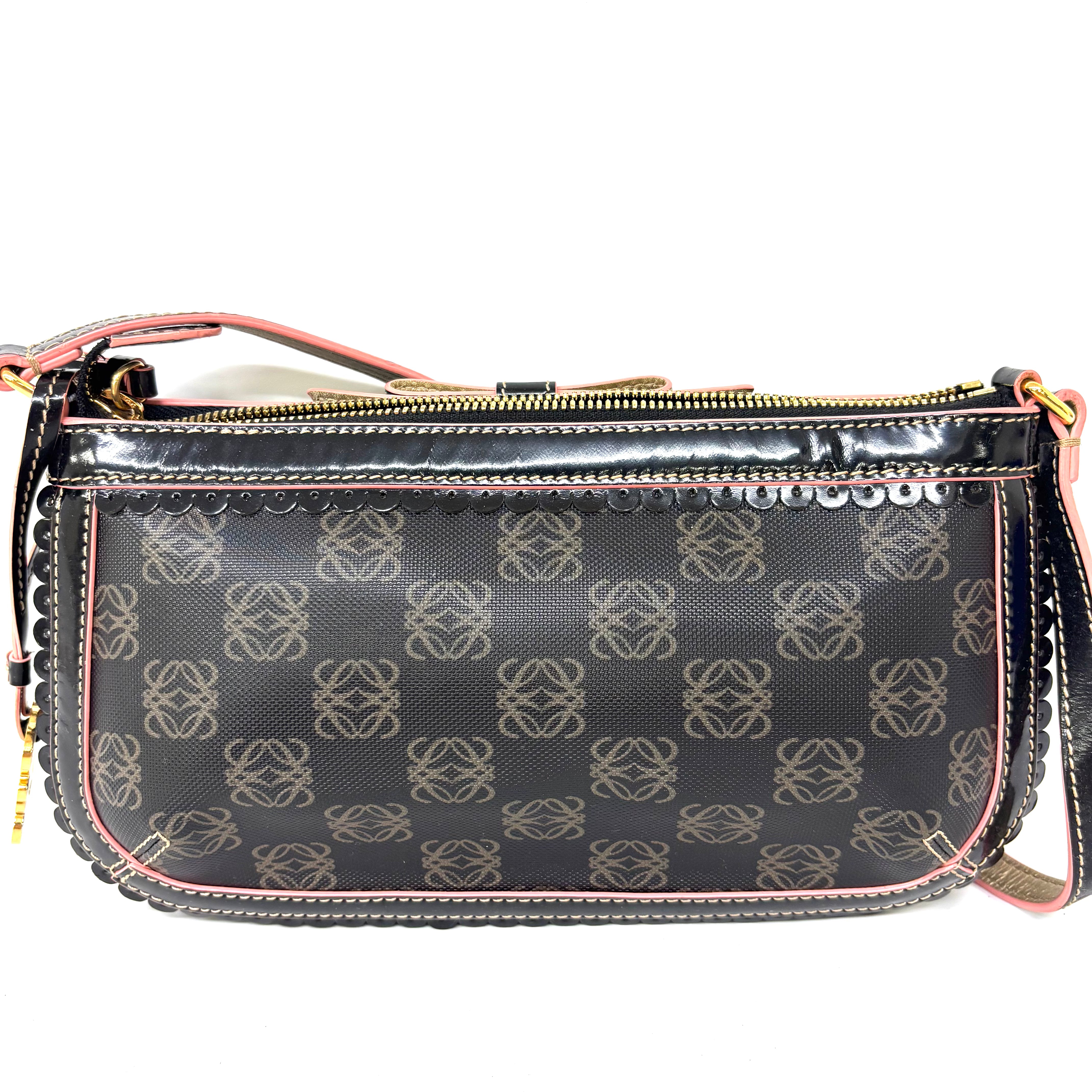 ＬＯＥＷＥ  バッグアナグラム ワンショルダーバッグ image 2