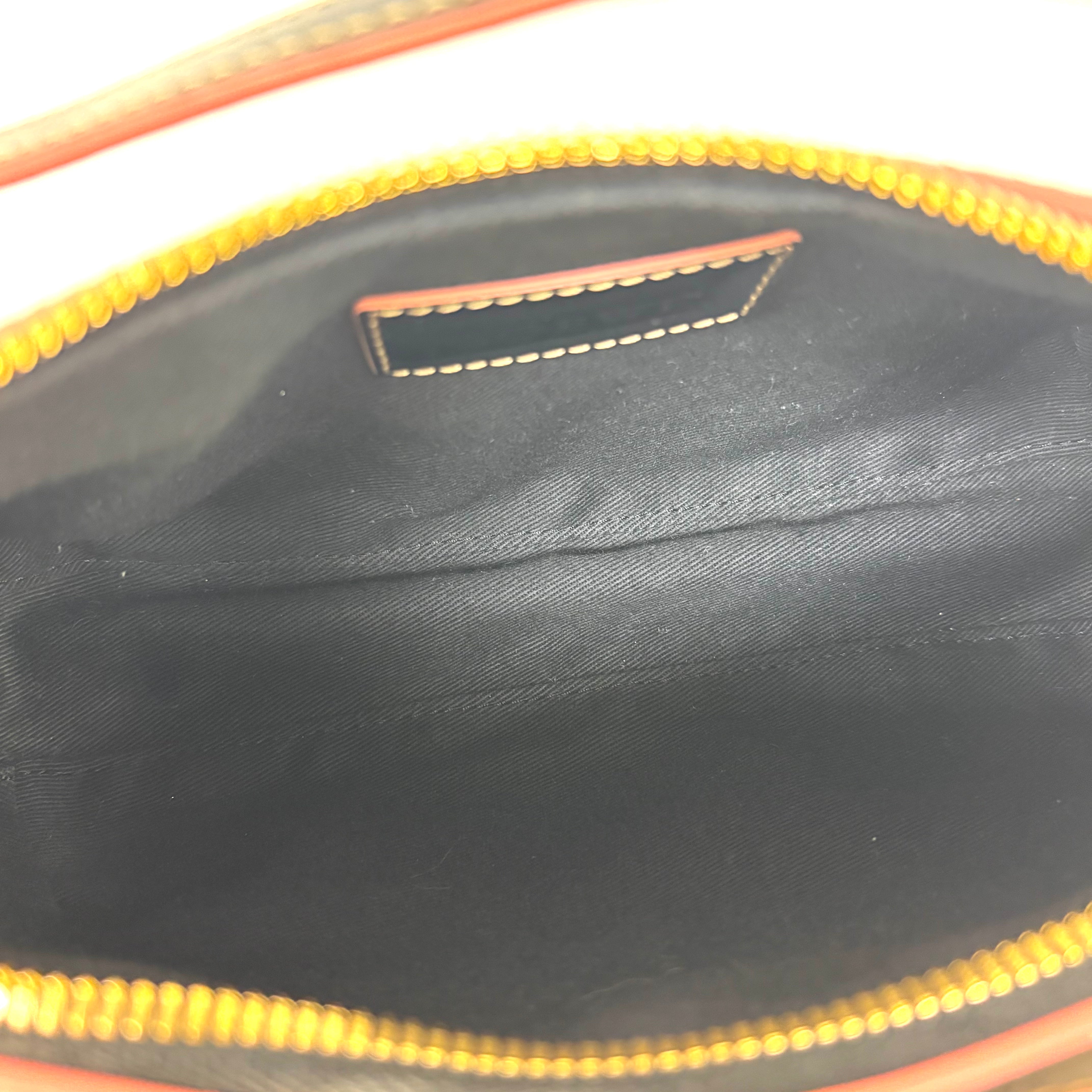 ＬＯＥＷＥ  バッグアナグラム ワンショルダーバッグ image 9