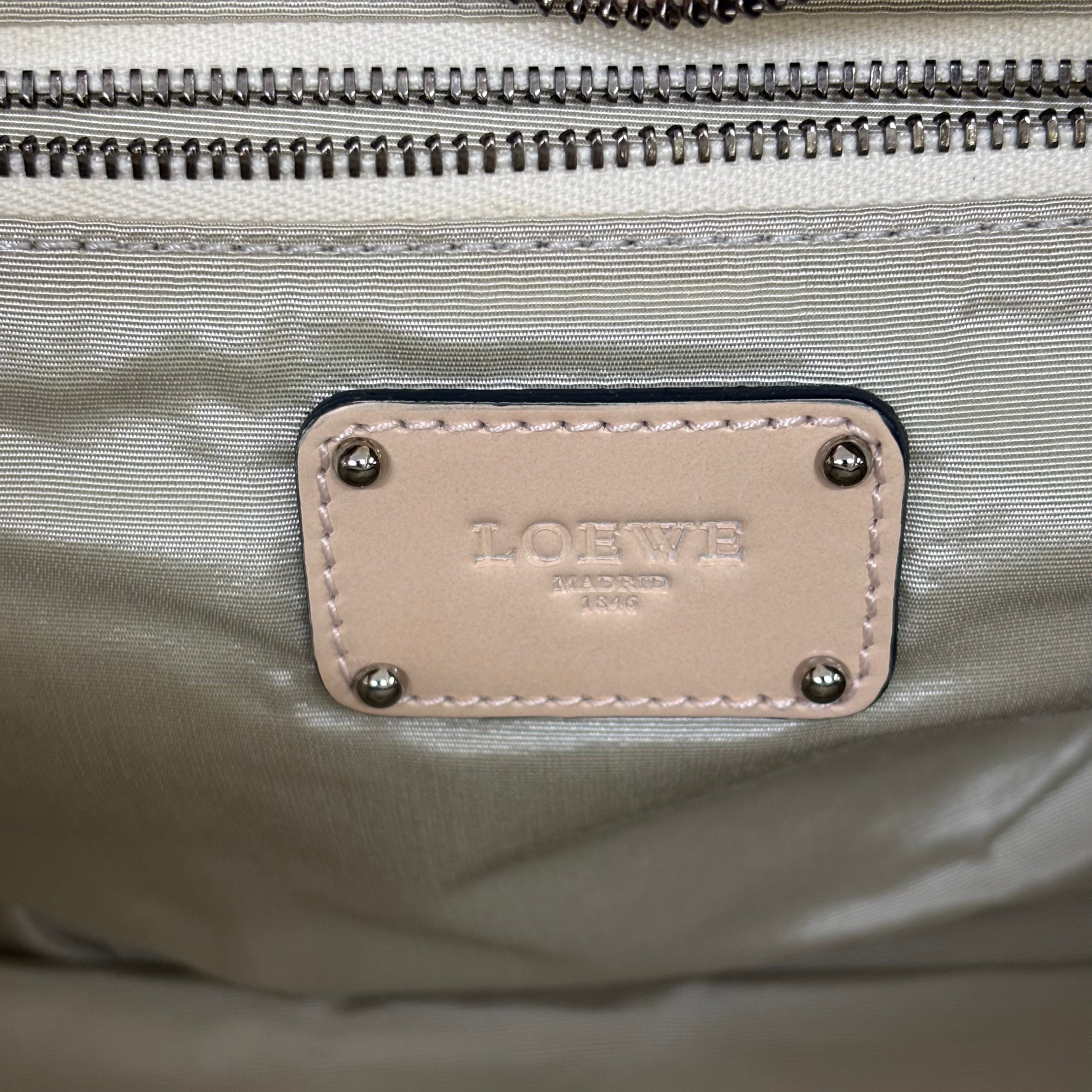 ロエベ　レザー　ハンドバック image 10