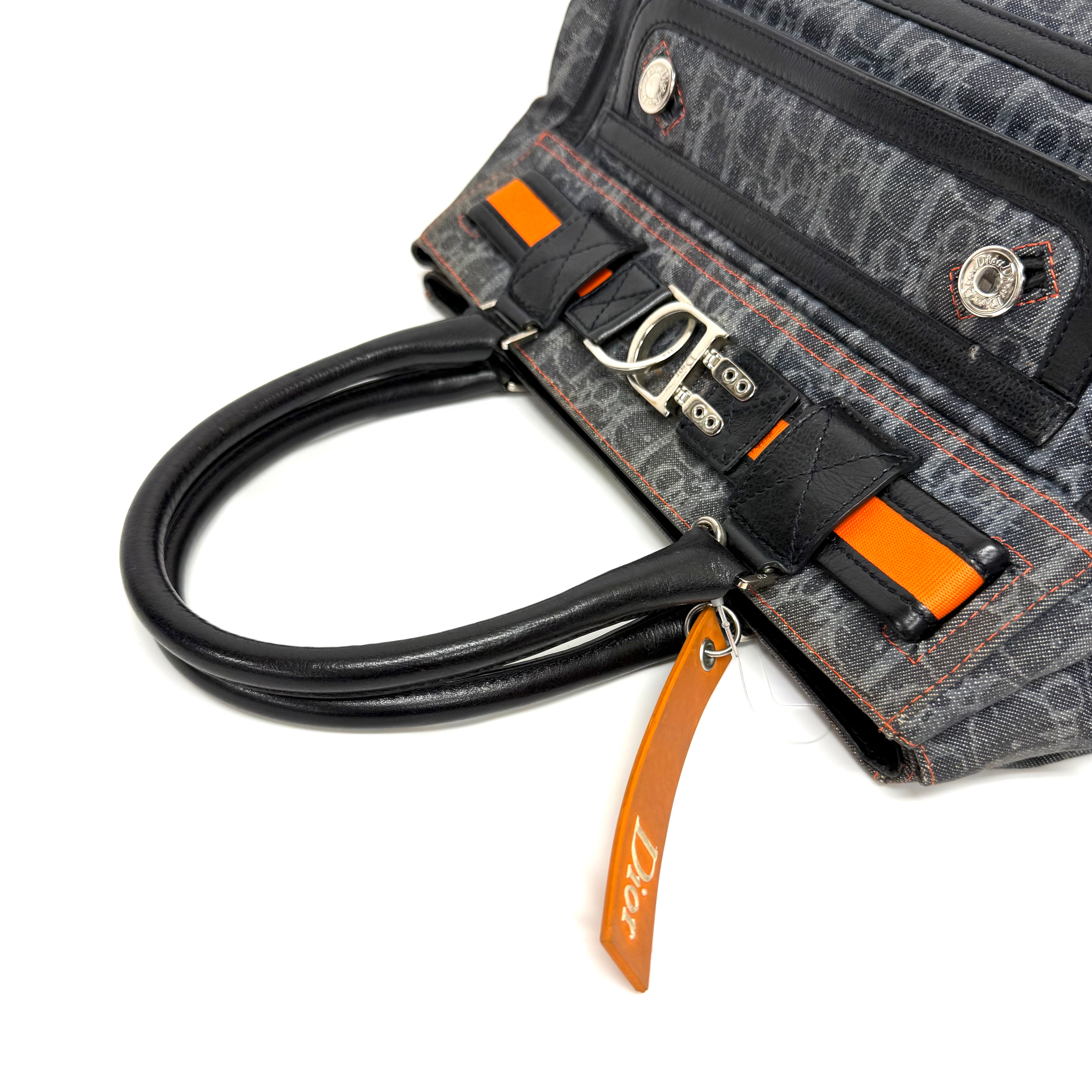 Ｃｈｒｉｓｔｉａｎ Ｄｉｏｒ フライトバッグハンドバッグ image 3