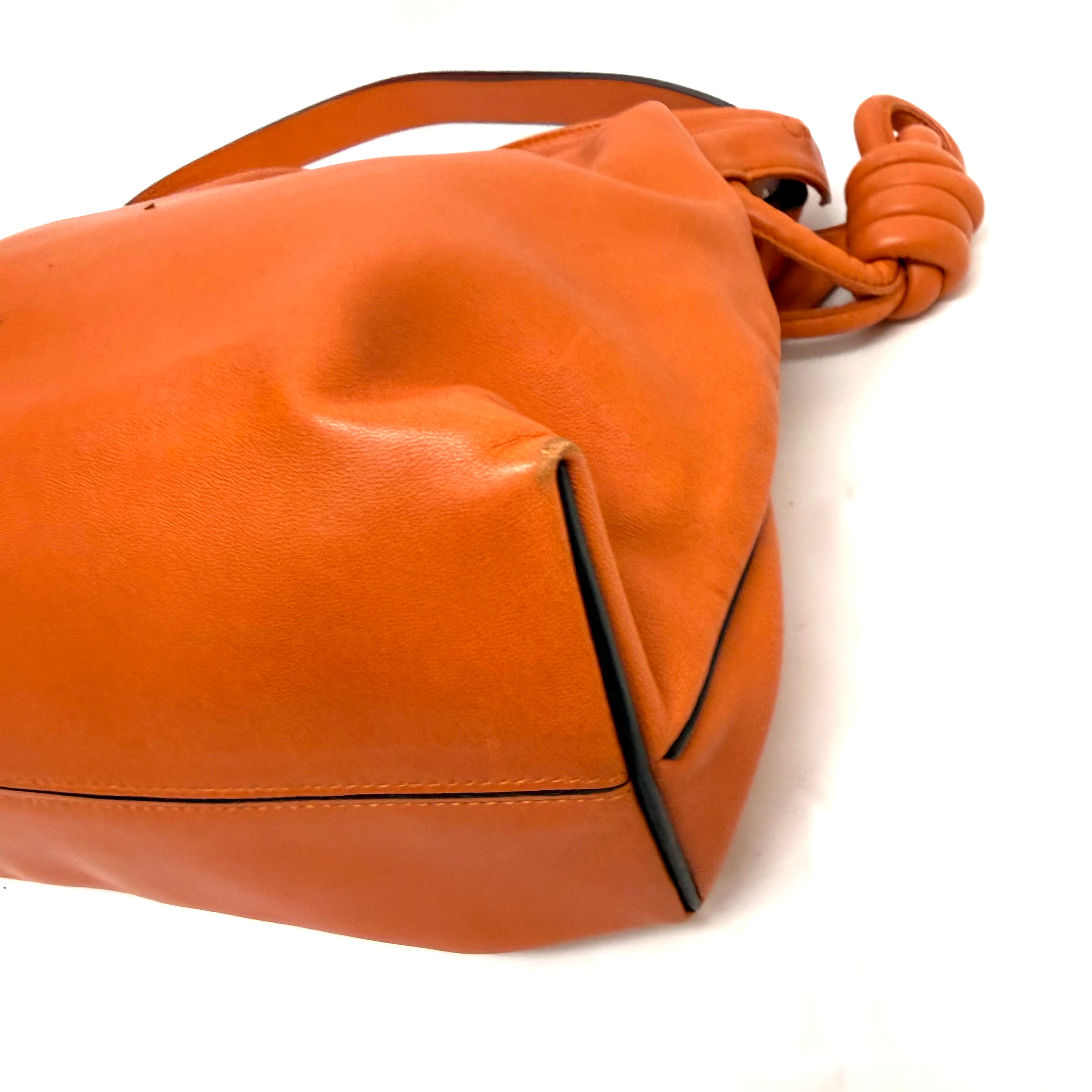 ＬＯＥＷＥ  レザー　ショルダーバッグ image 5