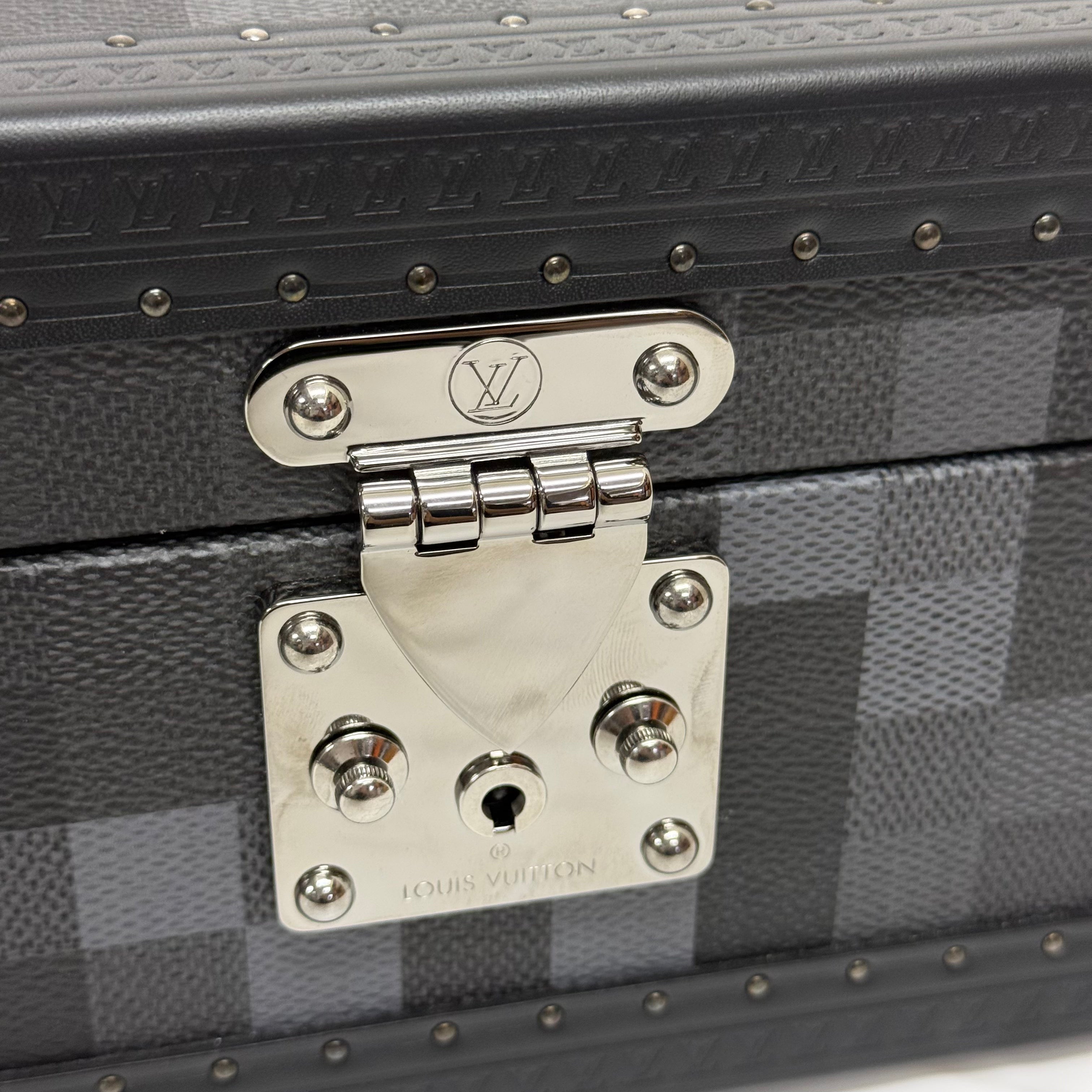 ルイ・ヴィトン ダモフラージュ コフレ8モントル 時計ケース N40756 RFID カギ/トレー/クッション SA image 7