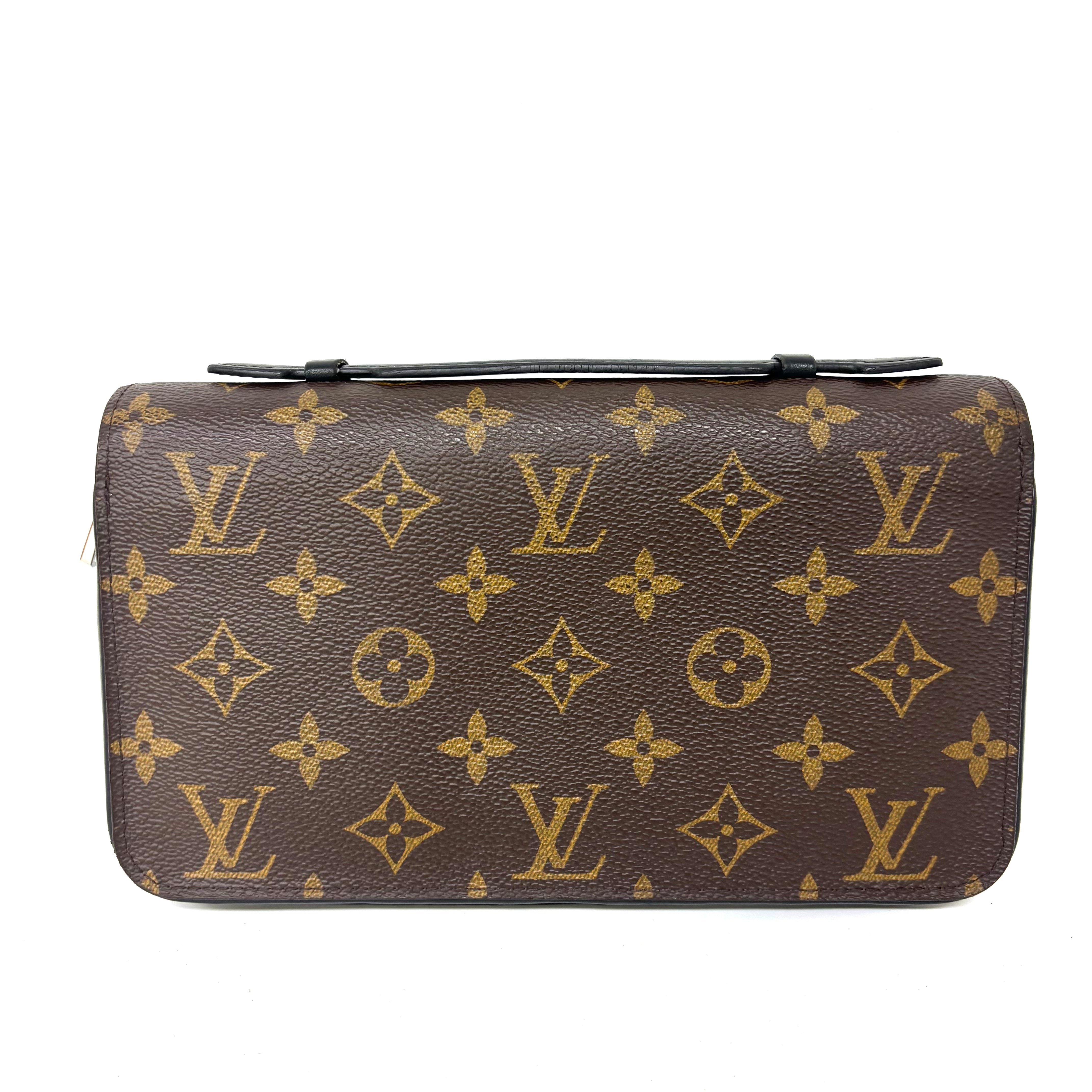 LOUIS VUITTONﾓﾉｸﾞﾗﾑﾏｶｻｰｼﾞｯﾋﾟｰXL CA2147 image 1