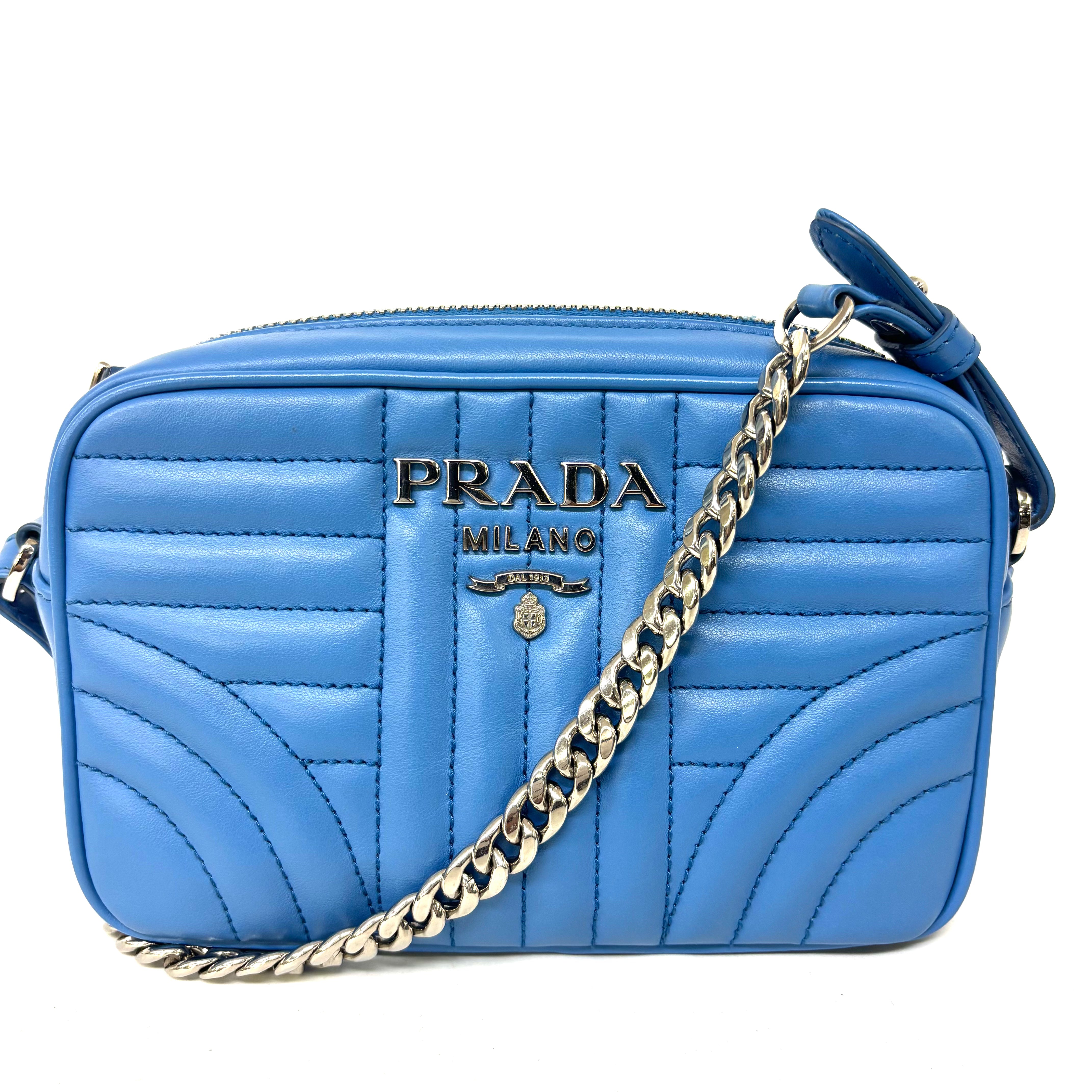 PRADA　ショルダーバッグ image 1