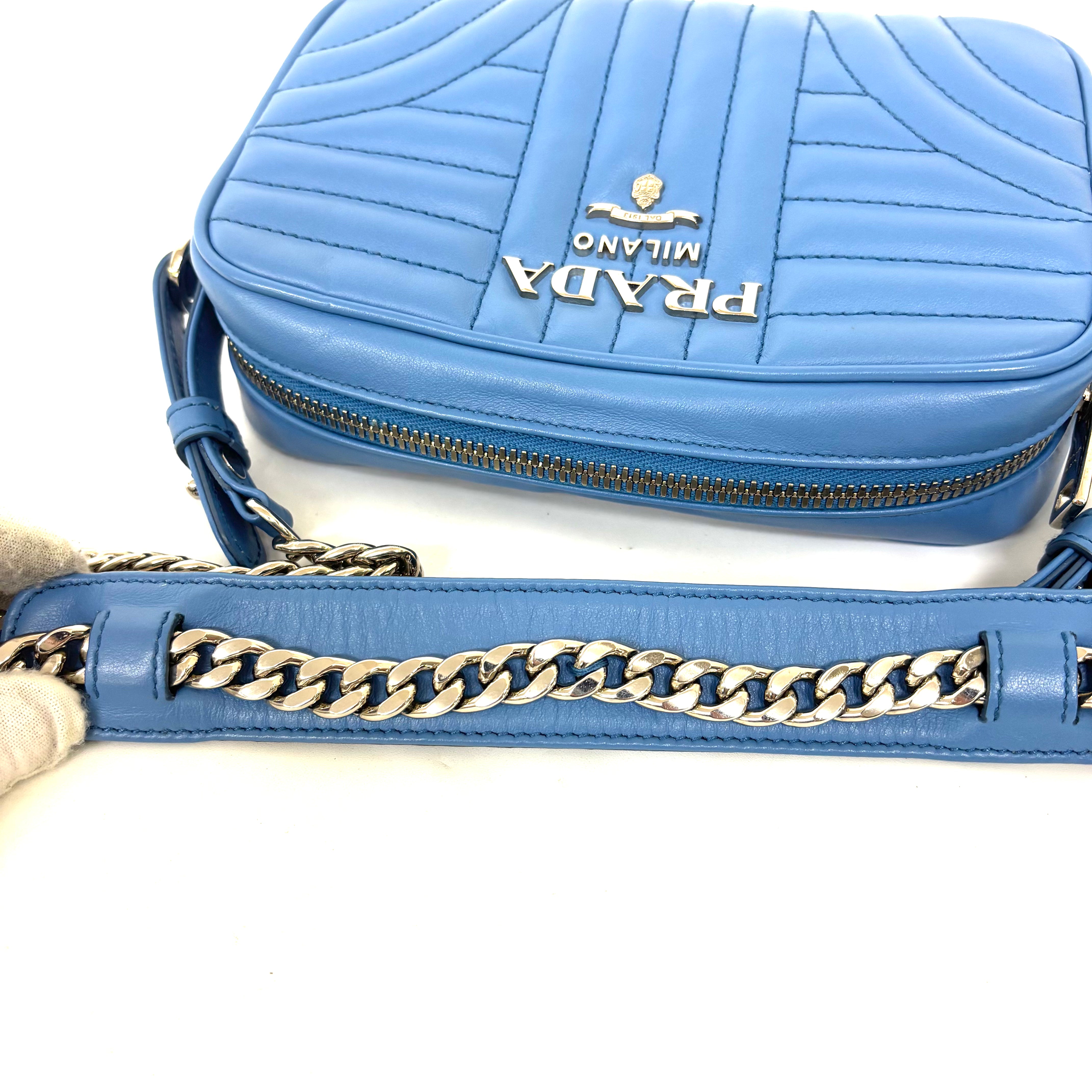 PRADA　ショルダーバッグ image 6