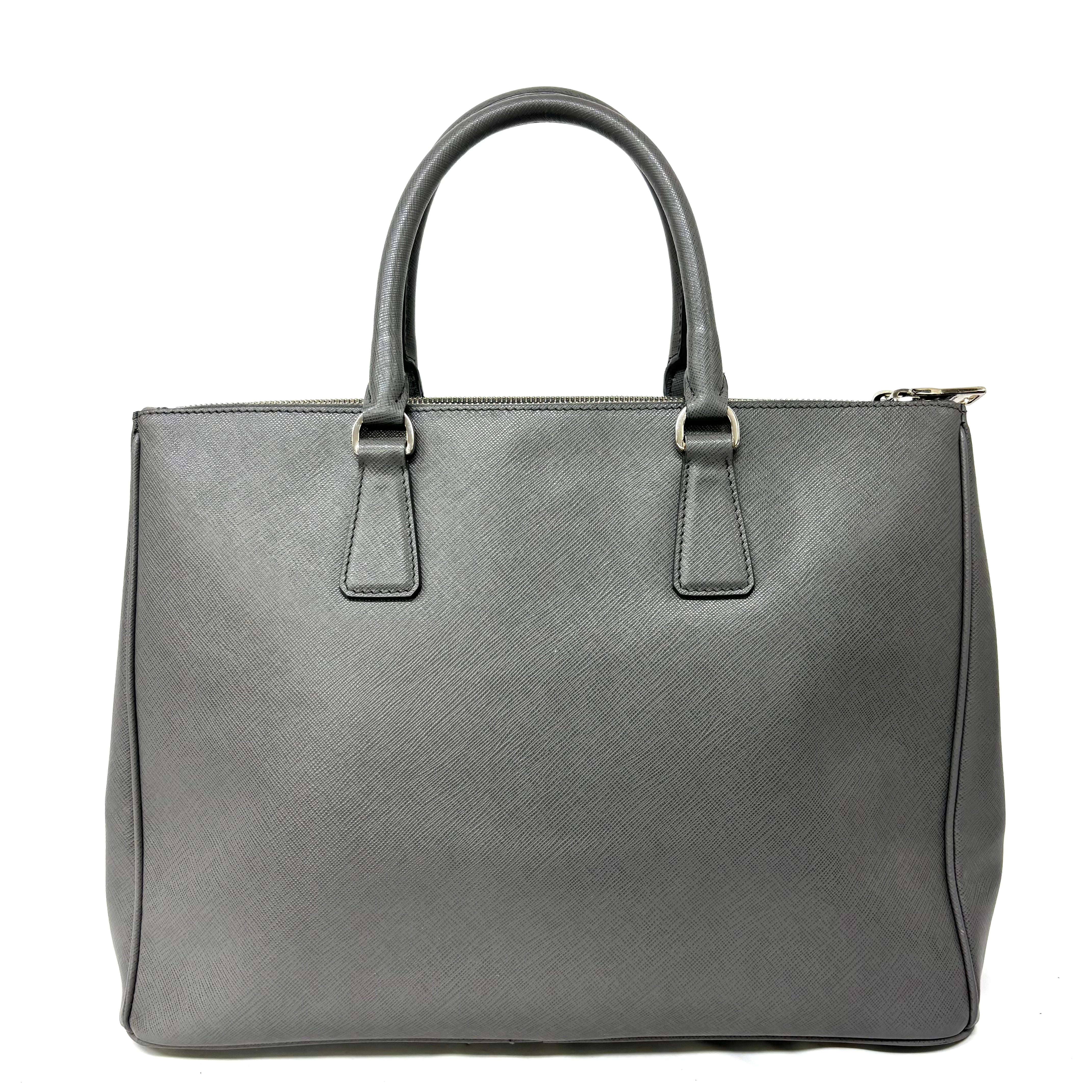 ＰＲＡＤＡ　ハンドバッグ グレー サフィアーノ image 2