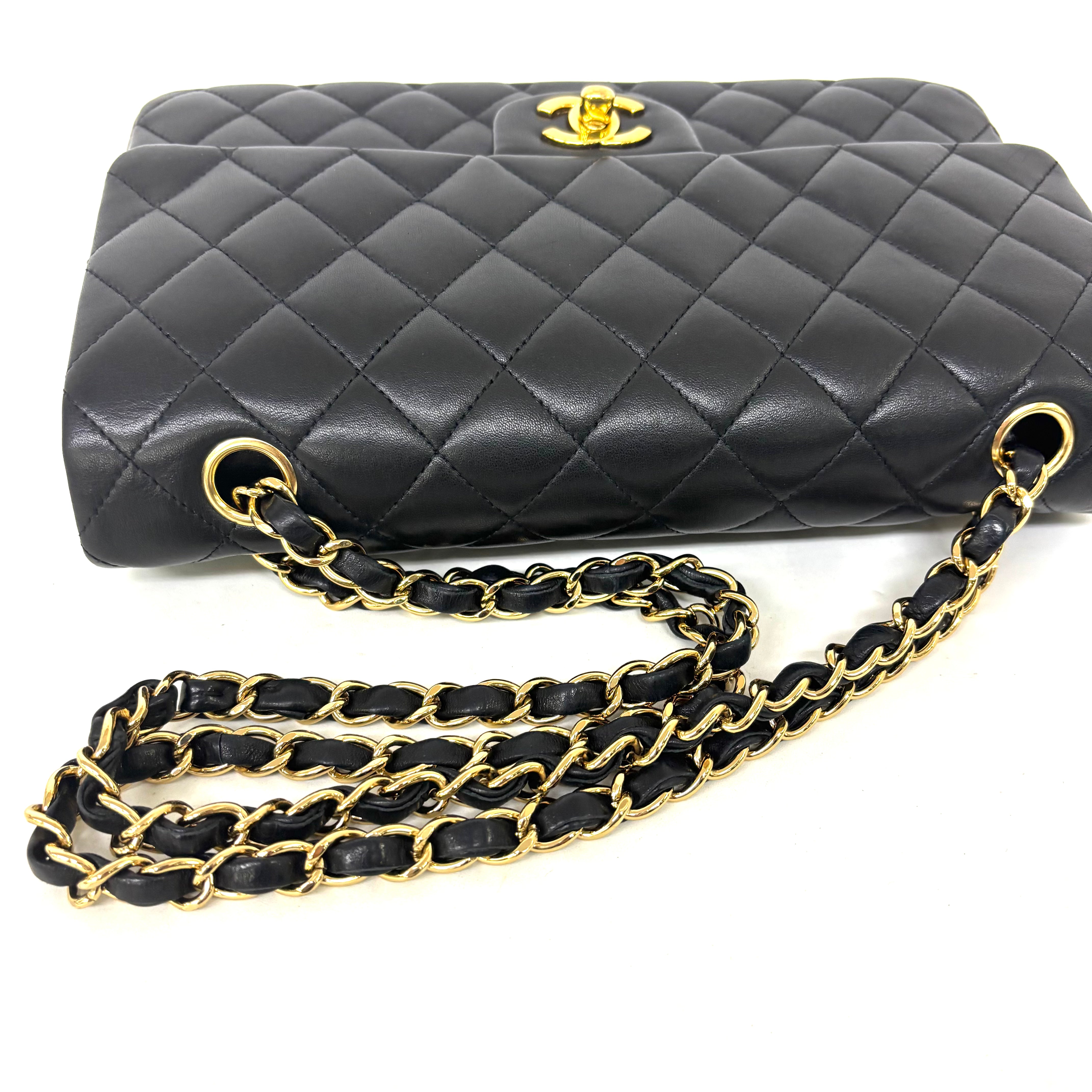CHANEL　マトラッセ　チェーンショルダーバッグ image 6
