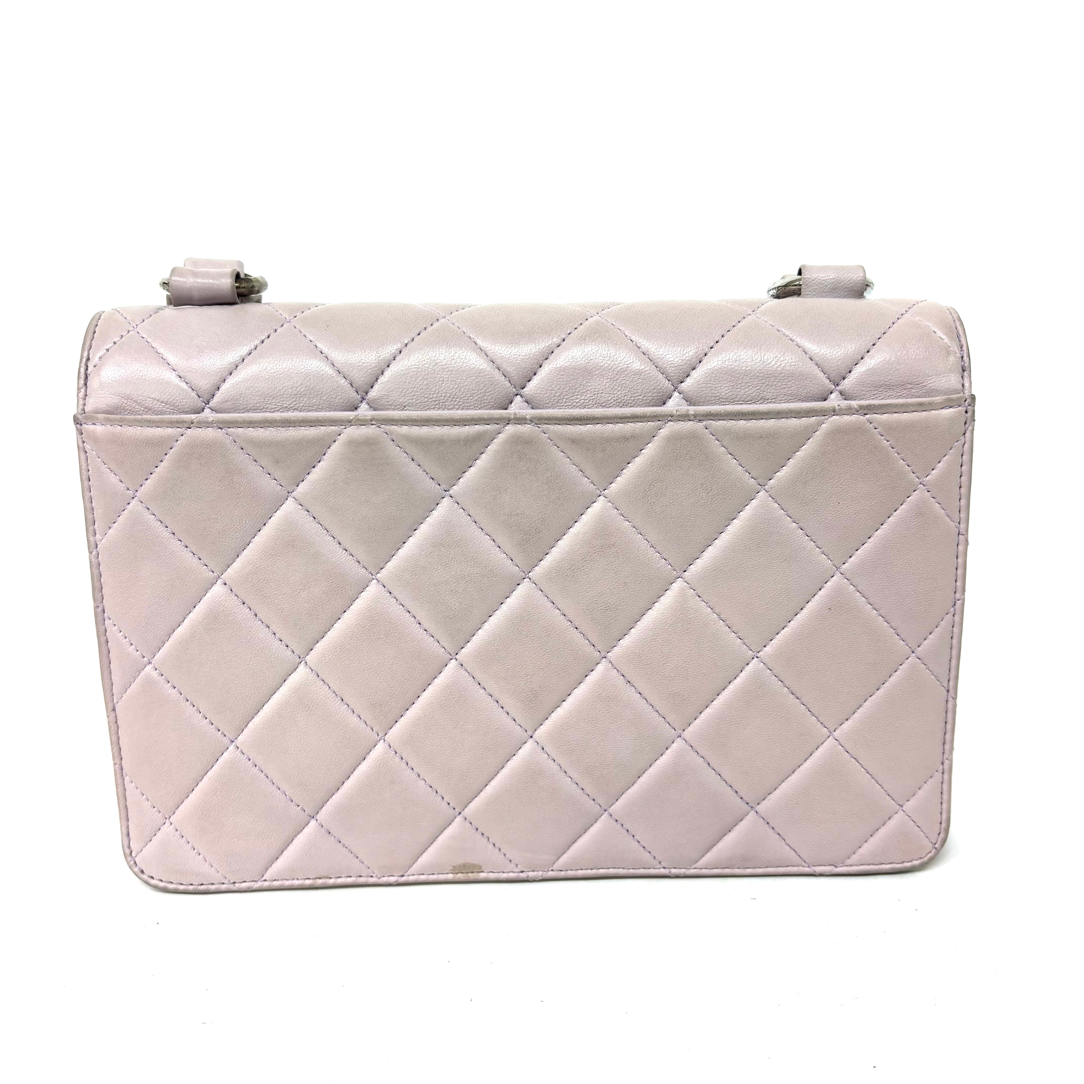 CHANEL　マトラッセ　チェーンショルダーバック image 2
