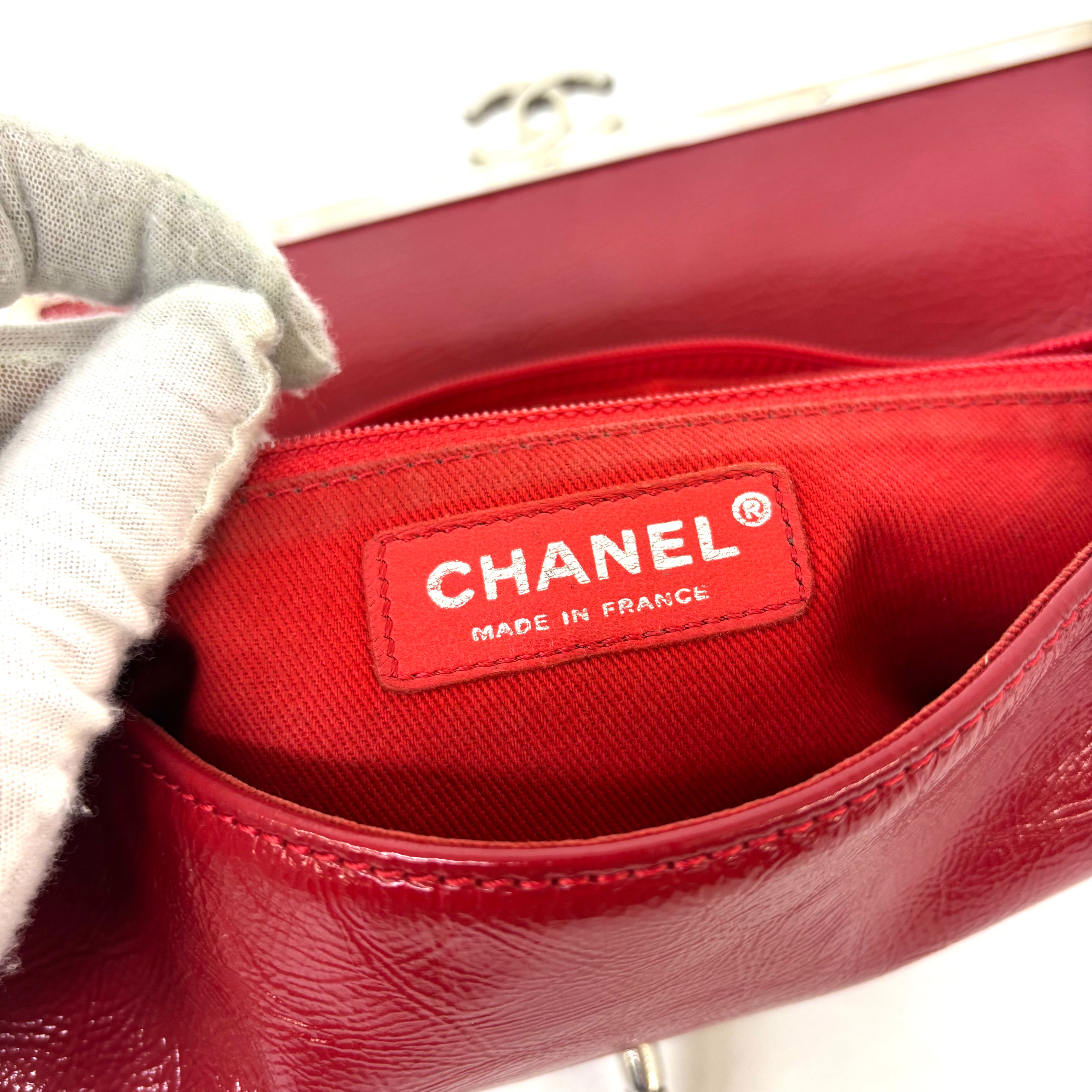 CHANEL　エナメル　ショルダーバッグ image 10