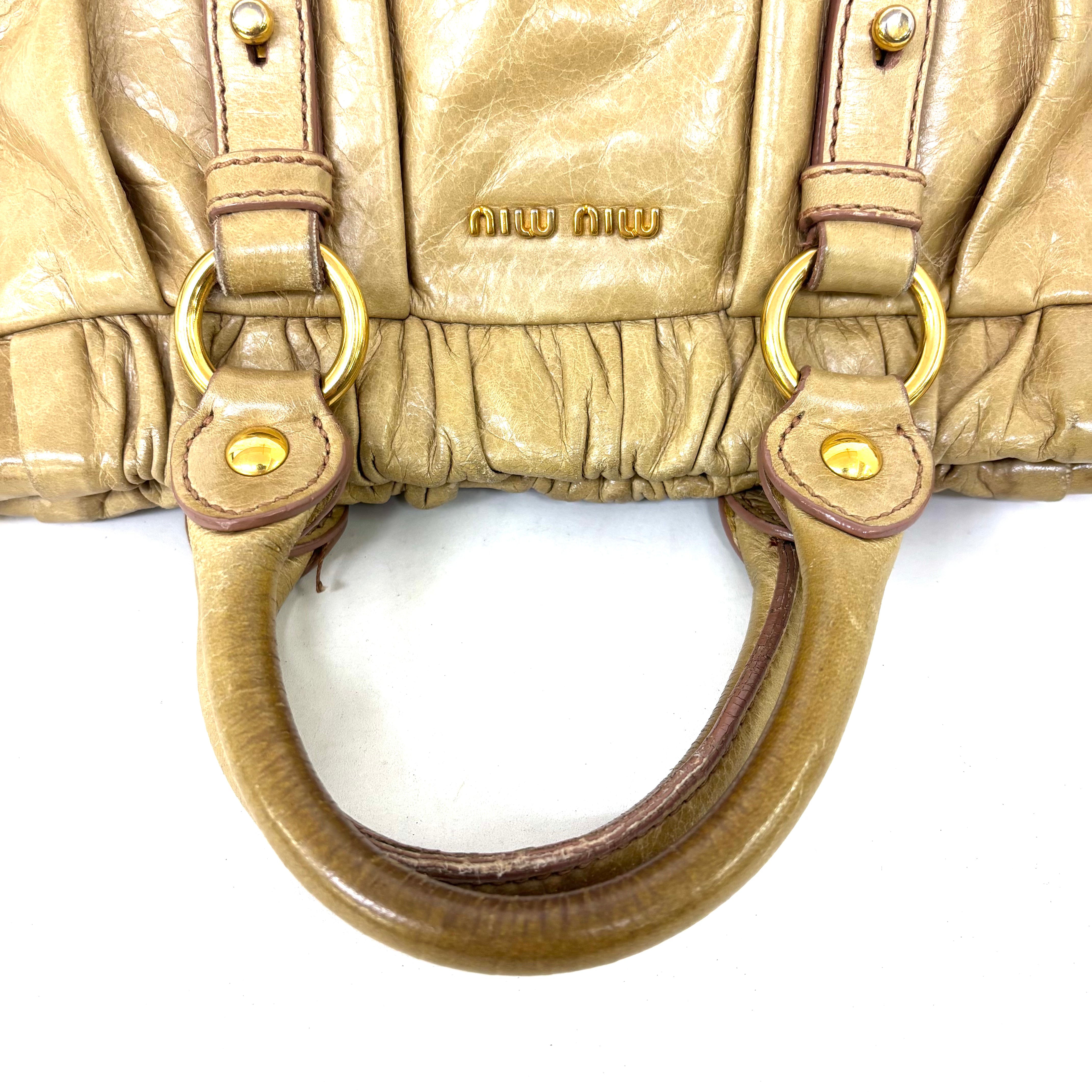 miumiu　マテラッセ　ハンドバッグ image 3